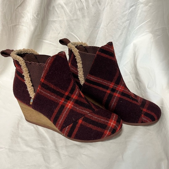 Toms Kelsey Women's Pump Wool Plaid Red Brown Wedge Bootie Size 8 - Picture 1 of 9